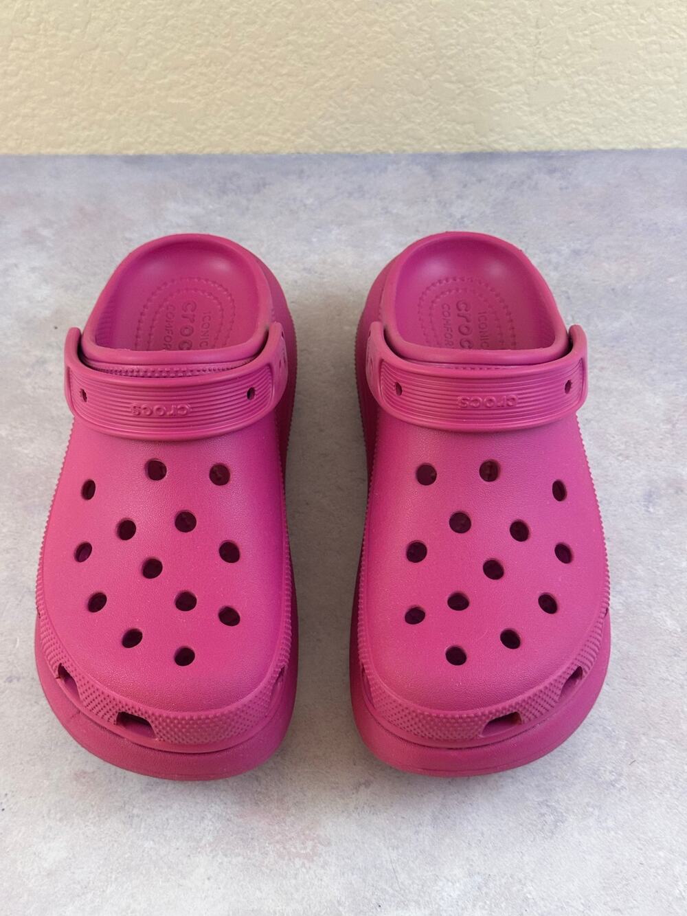 Crocs Crush Clog Women's Size 9 Pink Platform Sandals Shoes